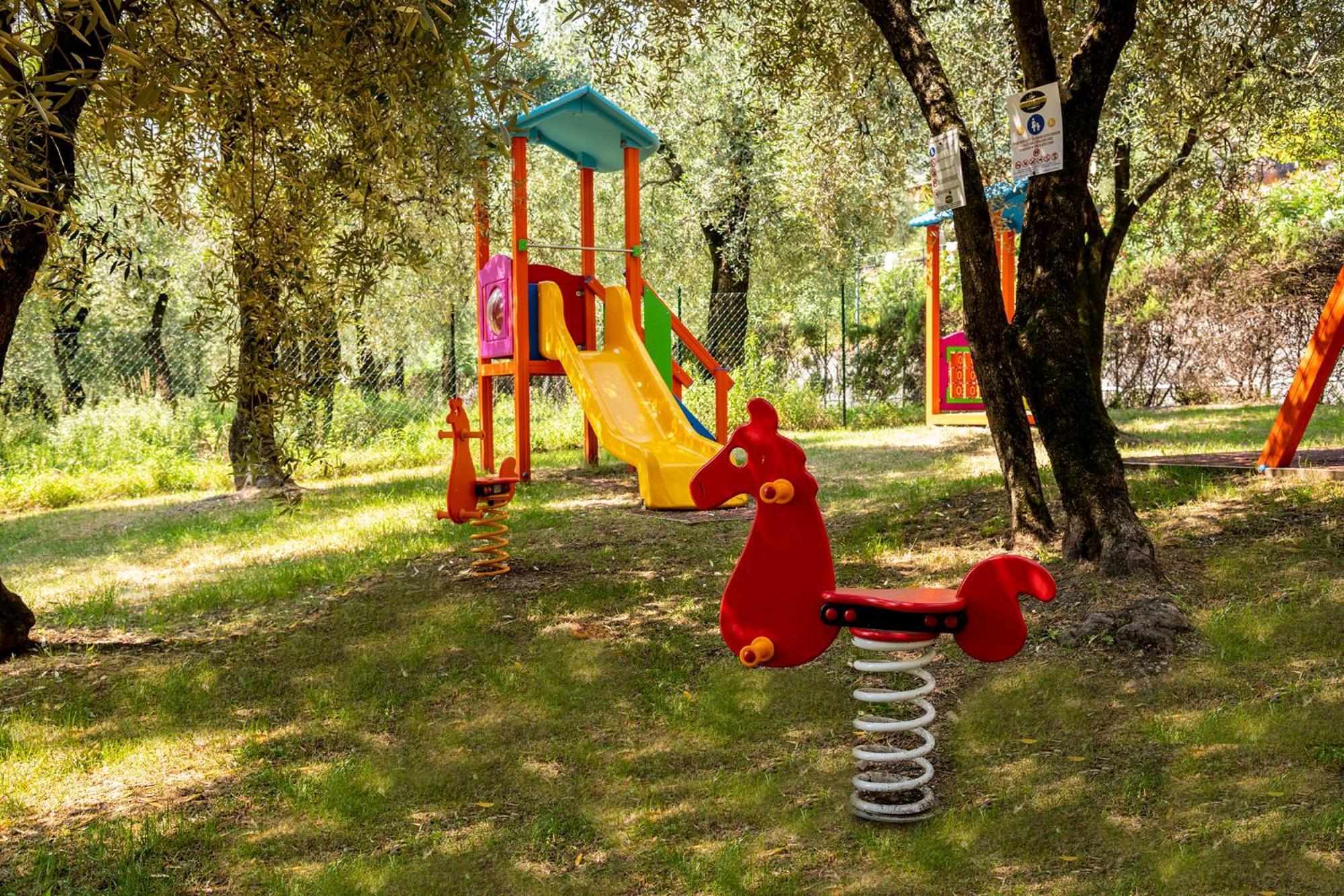 Camping Park Garda 리몬네술가르다 외부 사진